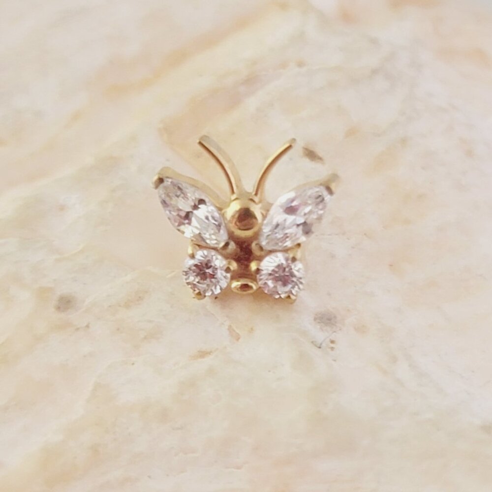 Butterfly threadless titanium top in gold with clear gems